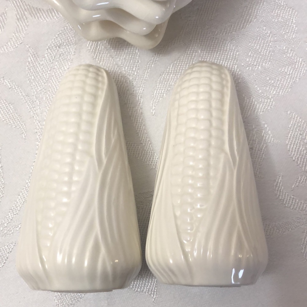 Set of 8 ceramic hand made new corn on the cob dishes with salt - pepper shaker - Picture 5 of 7